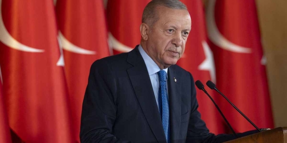 Erdoğan: Türkiye sınır ötesindeki kardeşlerimiz için güvenli liman