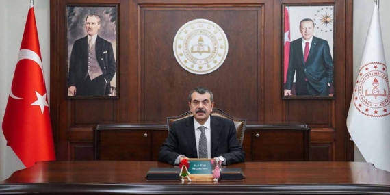 Öğretmenler için serbest kıyafet dönemi sona erdi