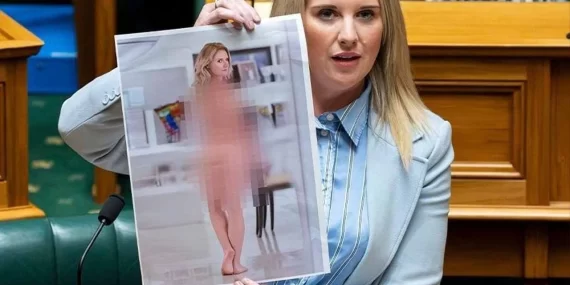 Yeni Zelanda milletvekili Laura McClure’dan yapay zeka uyarısı: Mecliste sahte çıplak fotoğrafını gösterdi