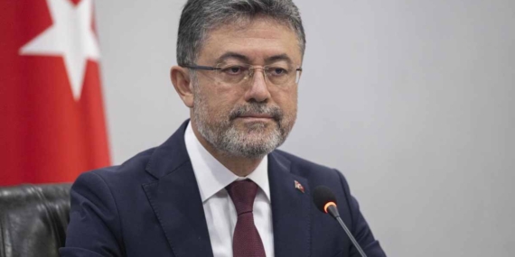 Tarım Bakanı Yumaklı: 5 binin üzerinde yangın çıktı