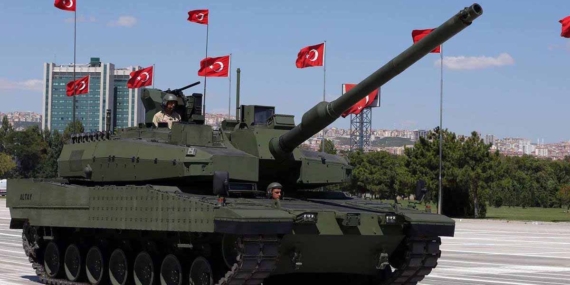 Türk Silahlı Kuvvetleri’ne ilk üç ALTAY tankı teslim edildi