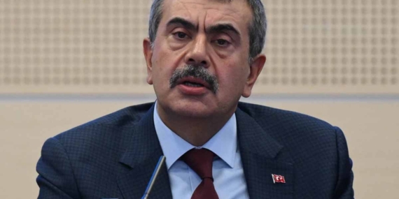 Okullarda ara tatil kalkacak mı bakan Yusuf Tekin açıkladı