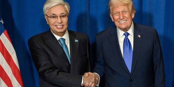Tokayev’den Trump’a övgü: “Gökten gönderilmiş bir lider”