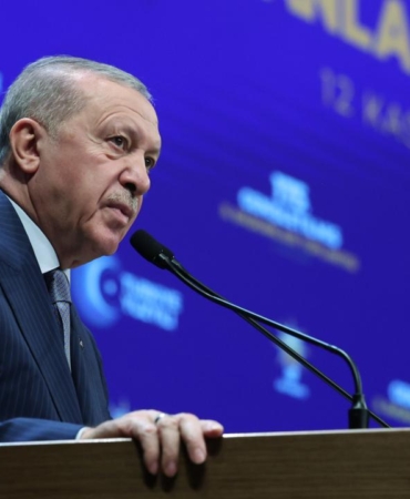 erdogan-ucak-kazasinda-19-naasa-ulastik-kara-kutu-bulundu