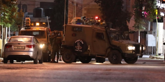 İsrail ordusu Beyt Ummar’da 200 Filistinliyi sorguya çekti