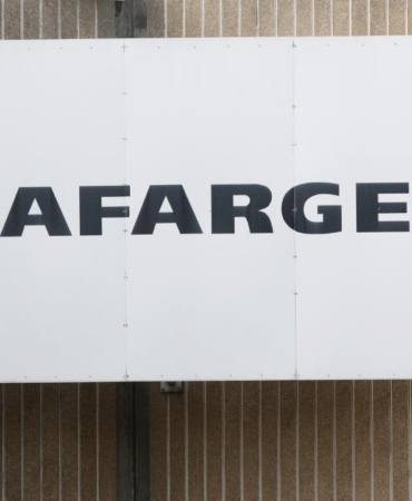 lafargein-teror-finansmani-davasi-pariste-basladi