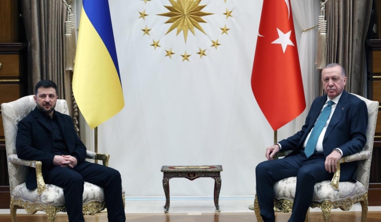 zelenskiden-turkiyeye-diplomasi-ve-esir-degisimi-icin-guven-mesaji