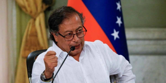 Petro: Trump’ın Venezuela’ya saldırma yetkisi yok