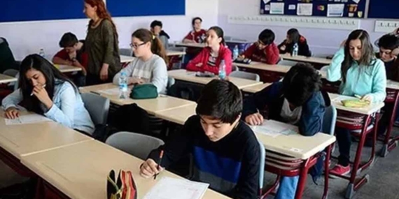Yılbaşında okullar kaç gün tatil? MEB takvimi netleşti
