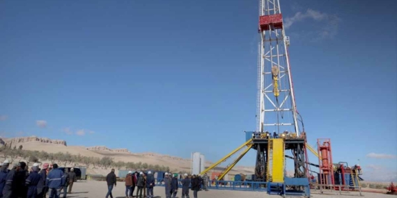 Suriye’den enerji hamlesi: Şam kırsalında ilk gaz sondajı başladı