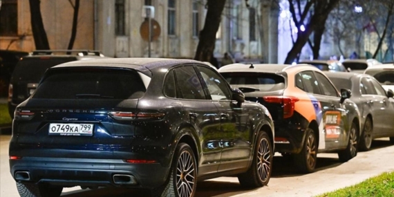 Rusya’da şok arıza: Porsche’lar uydu üzerinden bloke edildi