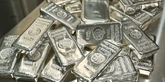 Gram gümüş 150 TL’yi aşarak rekor kırdı