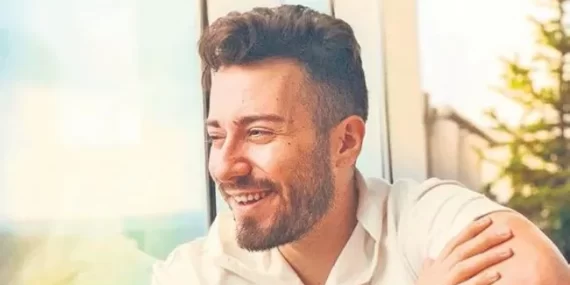 Enes Batur YouTube’a geri dönüyor