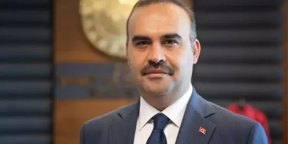 Araştırmacı ve öğrencilere verilen burs desteği artırıldı