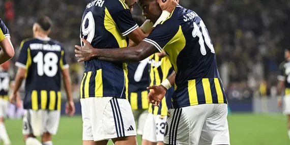 Fenerbahçe’de ayrılık rüzgarı: Jhon Duran Lille ile anlaştı