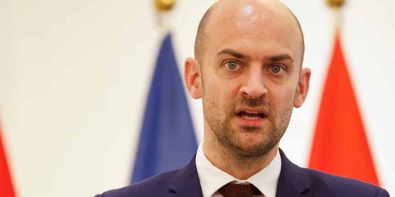Fransa’dan ABD’ye Grönland resti: Hazırlanıyoruz