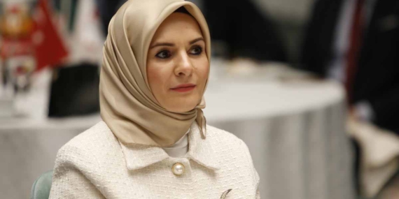 Bakan Göktaş rakamlarla uyardı: Anne olma yaşı 30’a dayandı