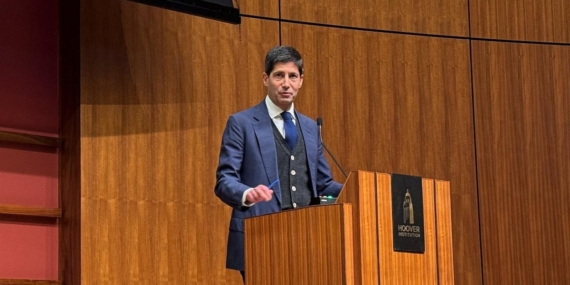 Trump, Fed başkanlığına Kevin Warsh’ı aday gösterdi