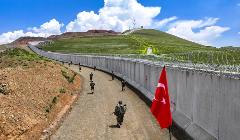 van-iran-siniri-duvar-2244121