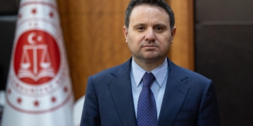 akin-gurlekaa-2437796