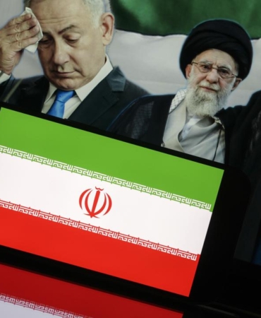 hamaney-netanyahu-iran-bayragi-