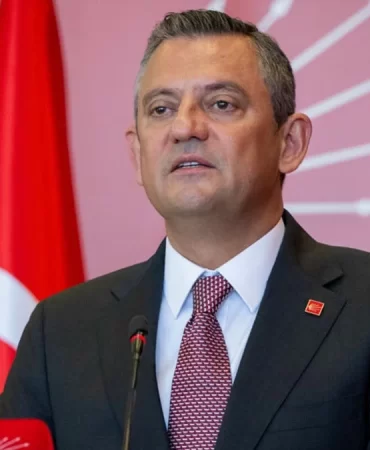 özgür özel chp.jpeg