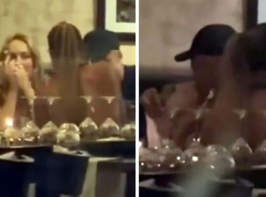 Mbappe'nin sevgilisiyle eğlenmesi taraftarı kızdırdı