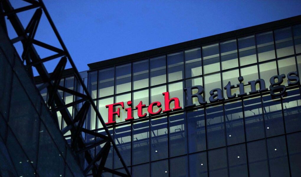 Fitch, Türkiye’nin kredi görünümünü durağana revize etti