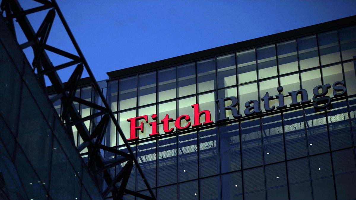 Fitch, Türkiye’nin kredi görünümünü durağana revize etti