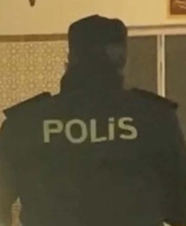 Osmaniye’de ilçe emniyet müdürü camide müezzinlik yaptı