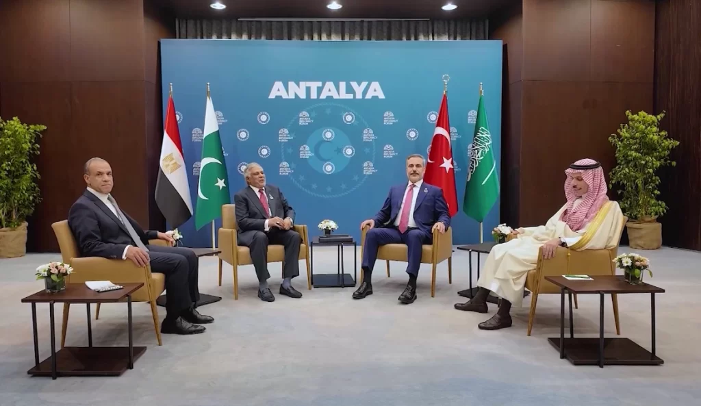 Antalya'da kritik dörtlü zirve: Bölgesel güvenlik masada