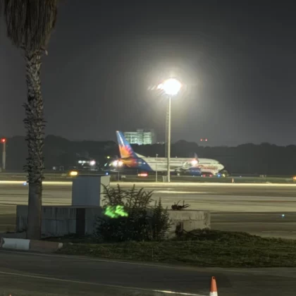 Antalya'da uçakta acil durum: Pilot rahatsızlanınca geri döndü