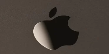 Apple'da yeni dönem: Tim Cook yerini John Ternus'a bırakıyor