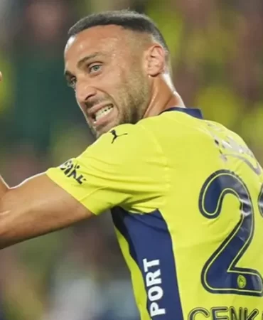 Cenk Tosun'dan taraftarın Fenerbahçe sorusuna yanıt