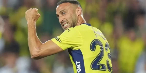 Cenk Tosun’dan taraftarın Fenerbahçe sorusuna yanıt