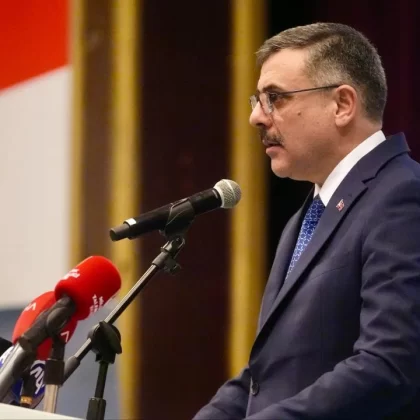 Çiftçi: Türkiye küresel dönüşümün merkezindedir