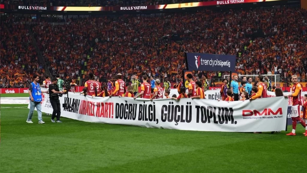 Derbide anlamlı iş birliği: Dezenformasyona kırmızı kart
