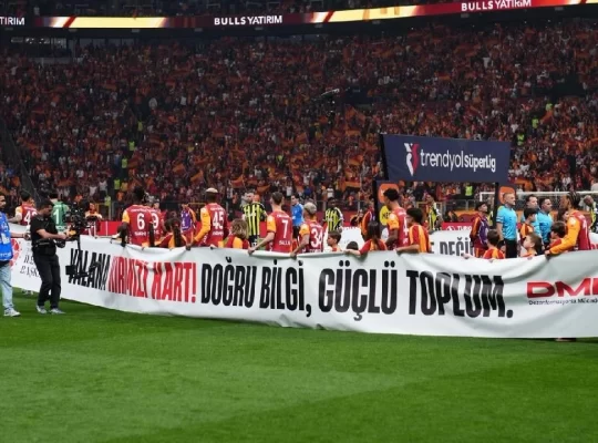 Derbide anlamlı iş birliği: Dezenformasyona kırmızı kart