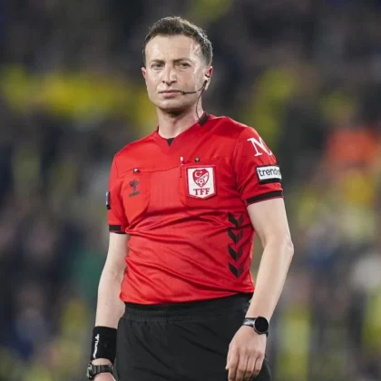 Dev derbide düdük Yasin Kol'da