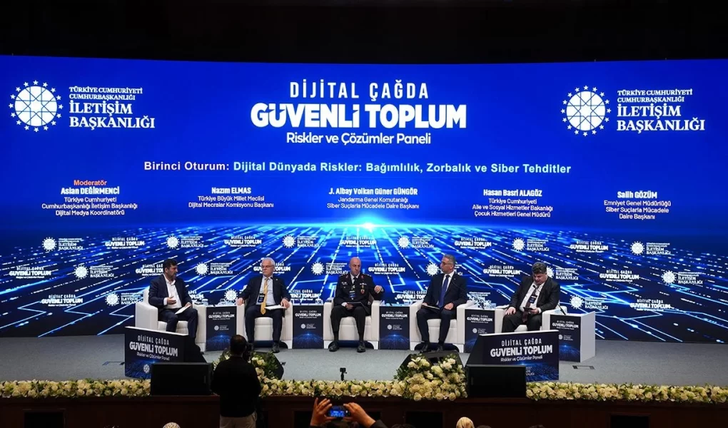 Dijital dünyadaki görünmez tehlikeler masaya yatırıldı