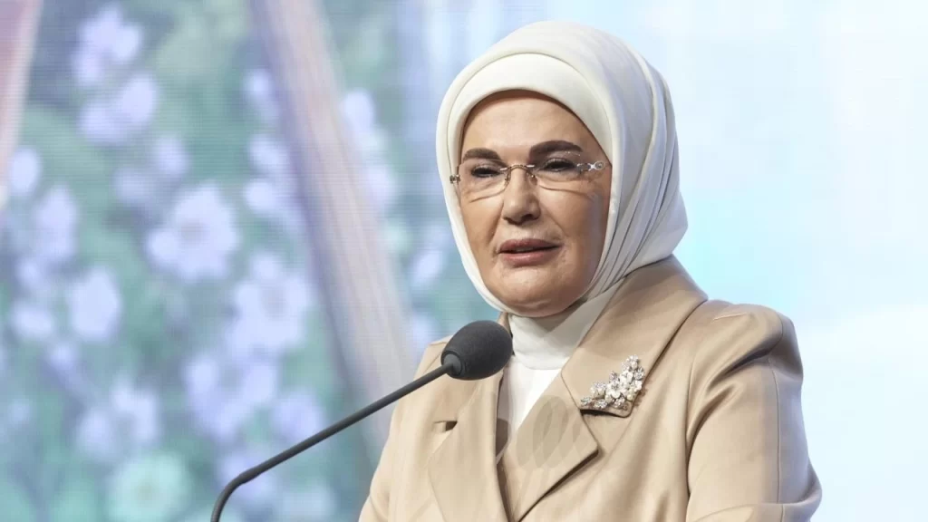 Emine Erdoğan'dan 23 Nisan mesajı