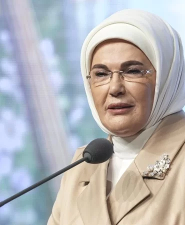 Emine Erdoğan'dan 23 Nisan mesajı