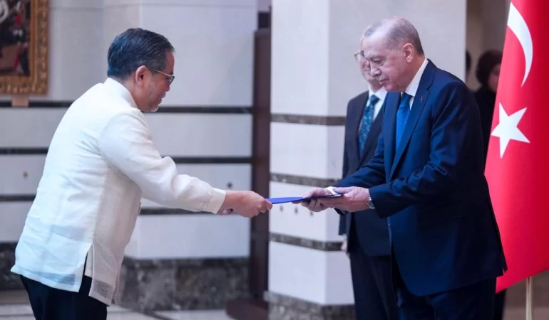 Erdoğan 5 ülkenin büyükelçisini kabul etti
