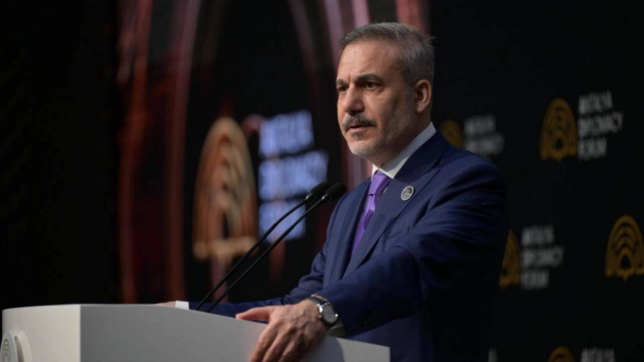 Fidan'ın uyarısı Yunan basınında gündem: "Kirli ittifak"