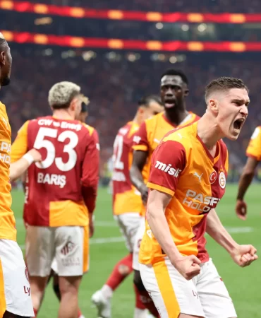 Galatasaray'dan Fenerbahçe'ye derbi göndermeleri