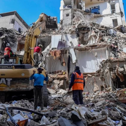 İsrail "Gazze Modeli" yıkımı Lübnan'a taşıyor