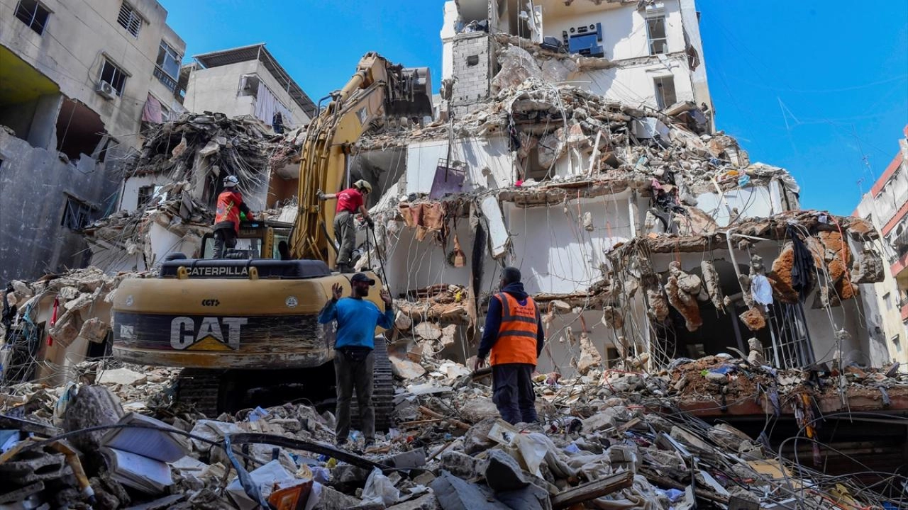 İsrail "Gazze Modeli" yıkımı Lübnan'a taşıyor