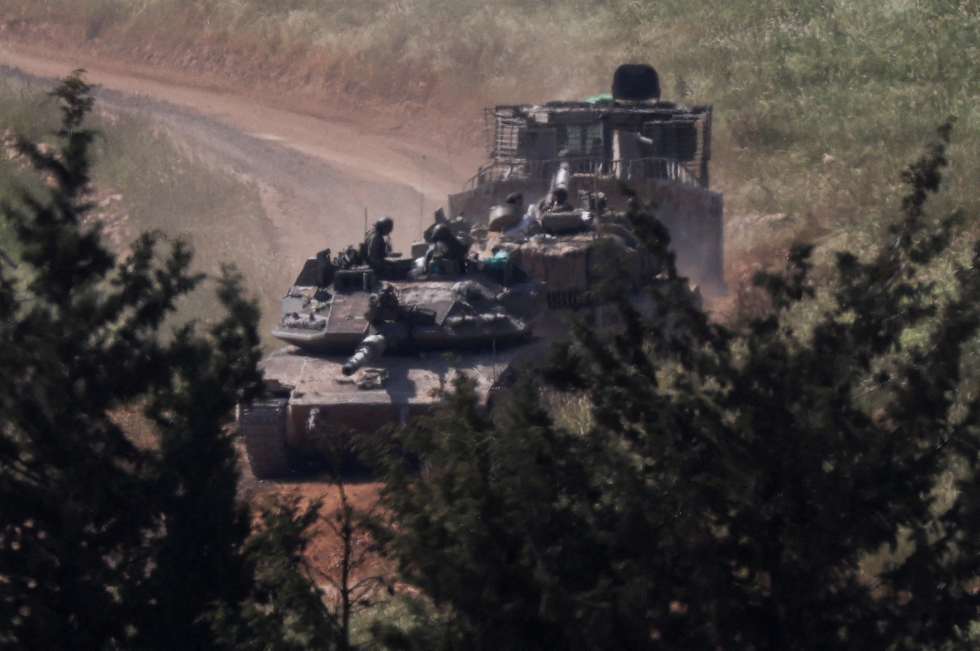 İsrail'den Lübnan'a yeni tahliye tehdidi: Litani hattında gerilim