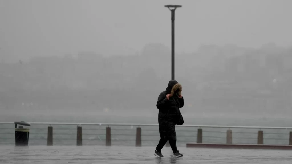 İstanbul'da kuvvetli sağanak ve sıcaklık uyarısı