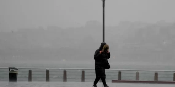 İstanbul’da kuvvetli sağanak ve sıcaklık uyarısı